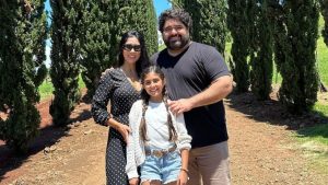 Leia mais sobre o artigo Juju Menotti, filha de Fabiano Menotti, brilha ao cantar com Zezé Di Camargo