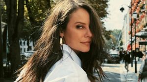 Leia mais sobre o artigo Paolla Oliveira passa por sufoco no aeroporto de Paris após perder seu passaporte
