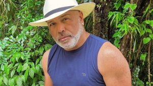 Leia mais sobre o artigo Susto! Cantor Rick, dupla de Renner, sofre acidente de carro em rodovia