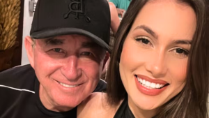 Leia mais sobre o artigo Amado Batista marca casamento relâmpago após 2 meses de namoro