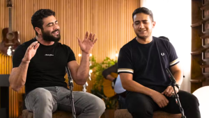 Leia mais sobre o artigo Henrique e Juliano relembram o sufoco do show que lotou a Times Square, nos EUA